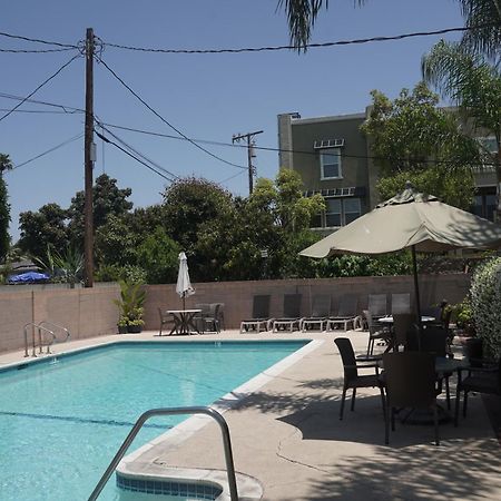 Harbor Inn & Suites Anaheim Exterior photo