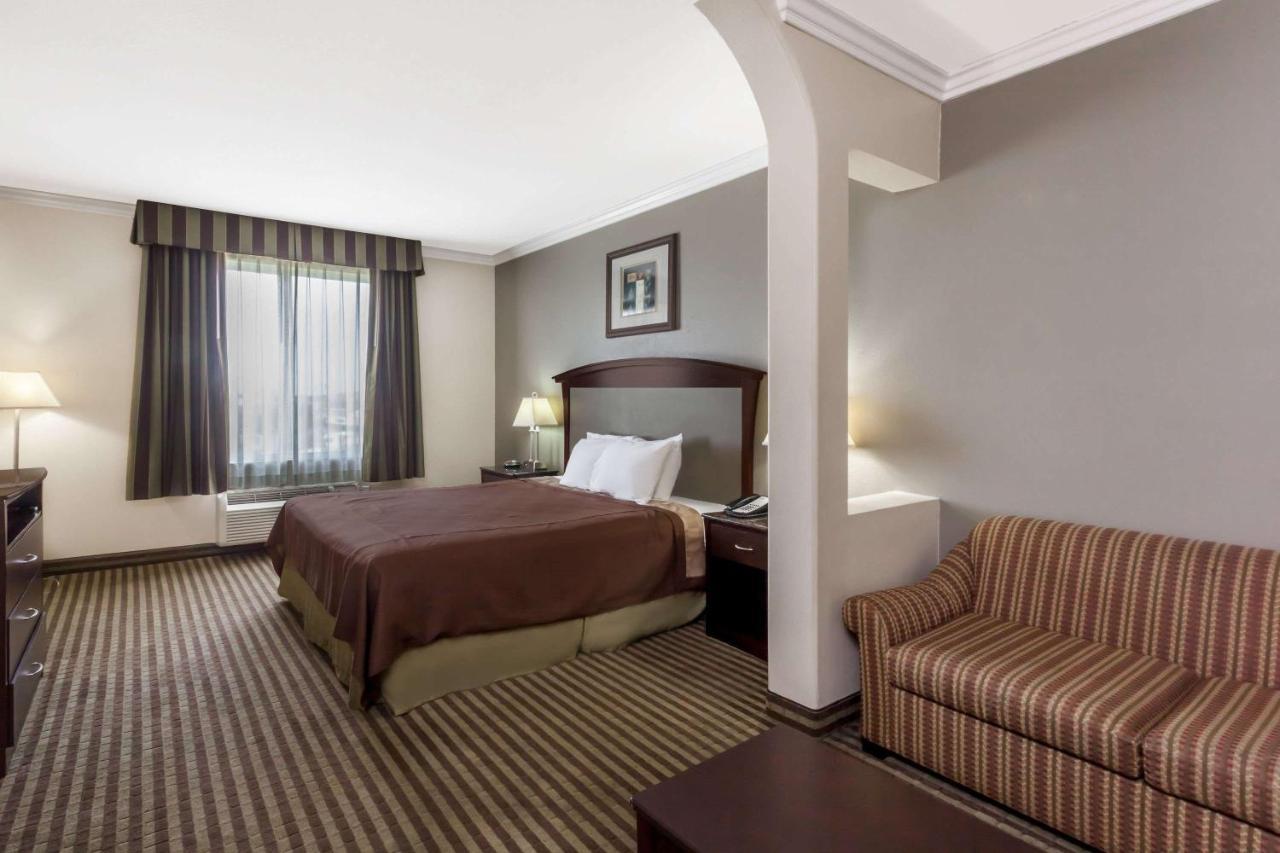 Harbor Inn & Suites Anaheim Exterior photo